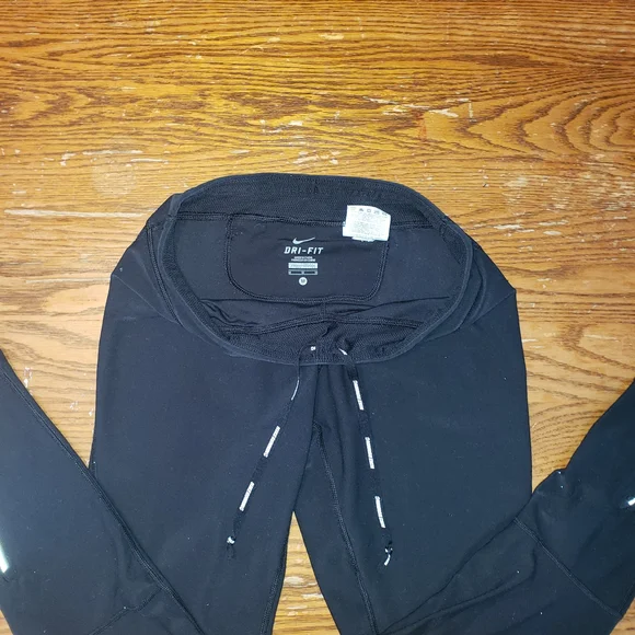 Nike Black Women's Performance Leggings - Picture 3 of 7